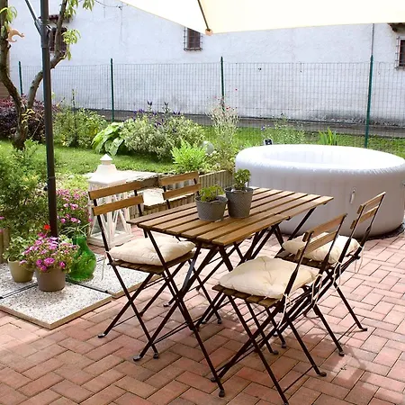 Il Cortile Del Borgo Borgo Ticino