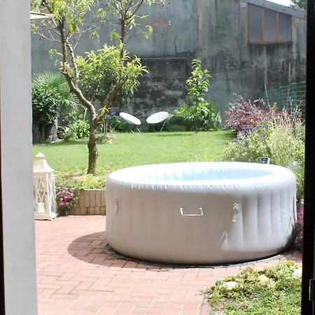 Il Cortile Del Borgo Feriehus *