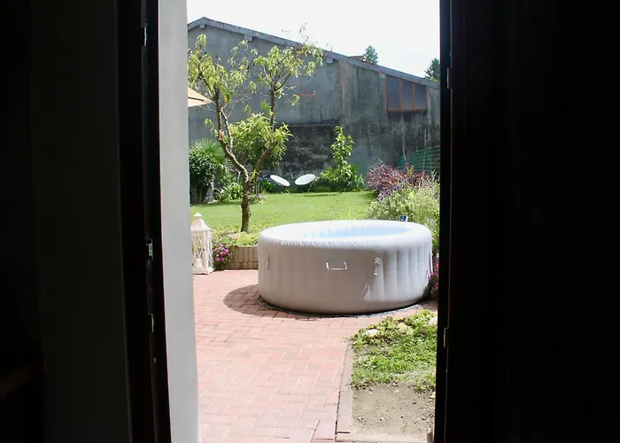 Il Cortile Del Borgo Borgo Ticino