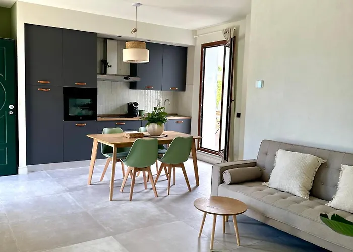 Il Cortile Del Borgo Borgo Ticino